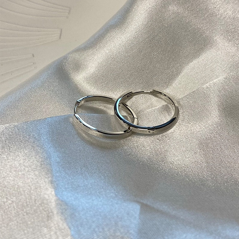 2026 Korean New Simple Temperament Circle Pearl Earrings Fashion Small Versatile Earrings  Jewelry